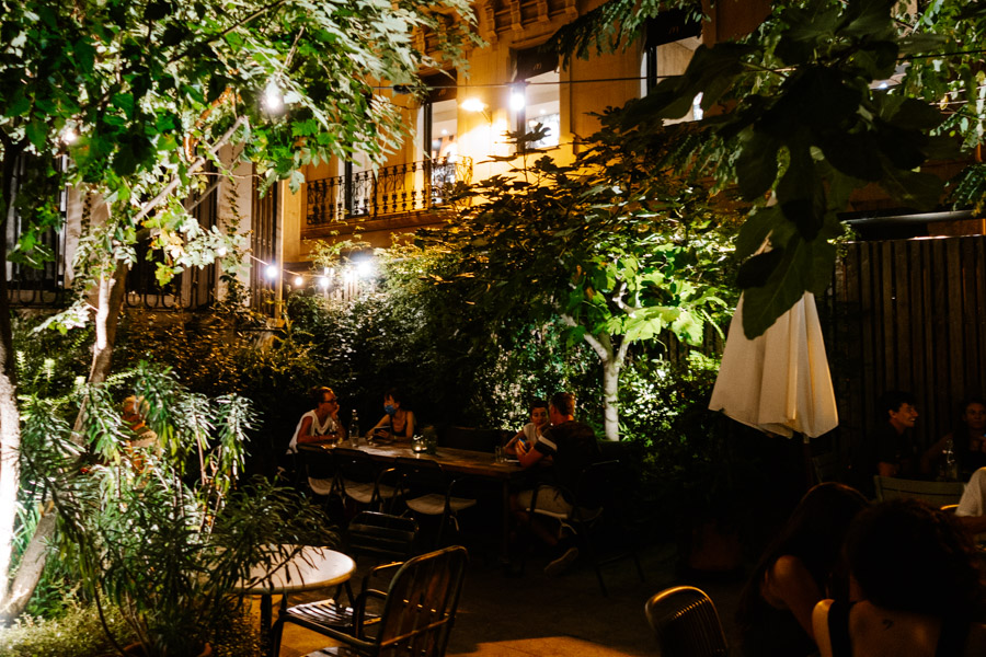 Seasonal Food & Outdoor Dining in Barcelona